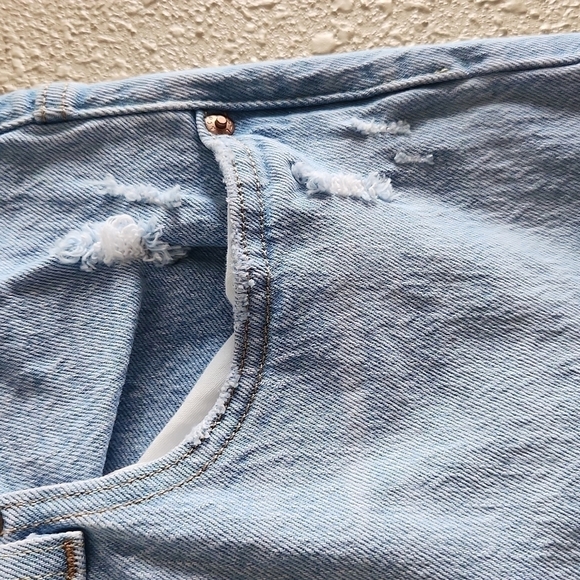 Levi's 501's Blue Premium Line Jeans - Picture 5 of 8